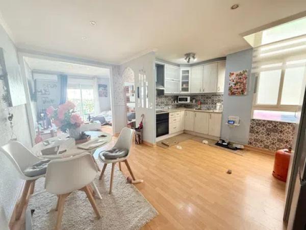 Piso en calle la Reina