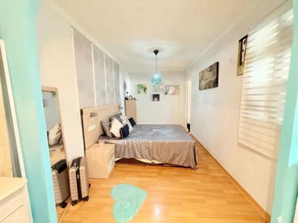 Piso en calle la Reina