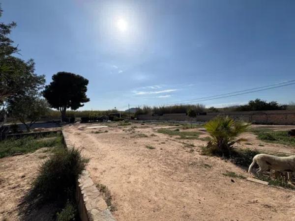 Casa independiente en camino del Fondo
