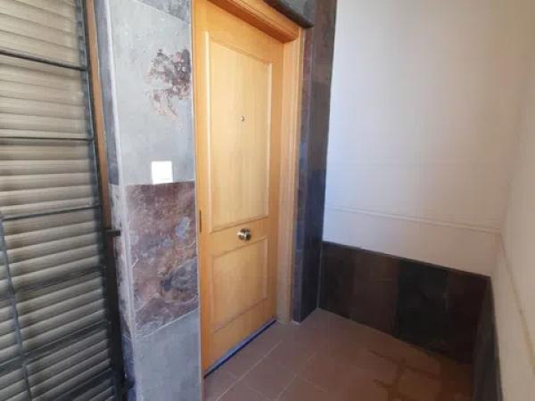 Piso en avenida San Isidro, 4