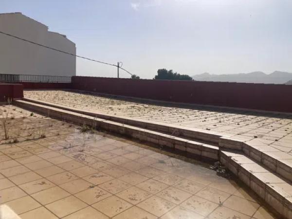 Chalet pareado en calle Alcoi