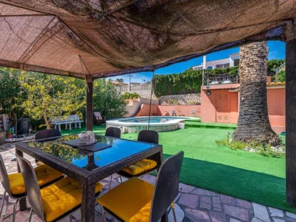 Casa independiente en Urbanización Cometa Iii