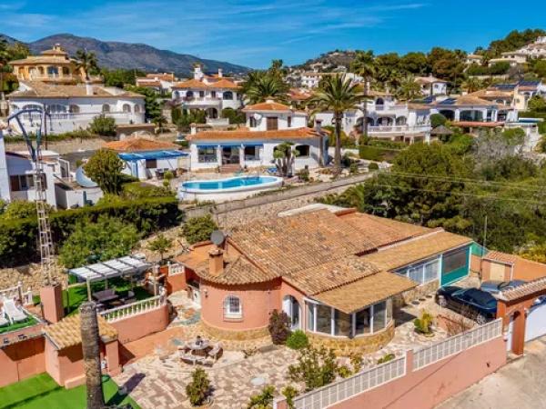 Casa independiente en Urbanización Cometa Iii