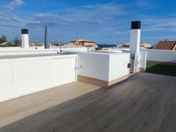 Casa independiente en calle Dunas