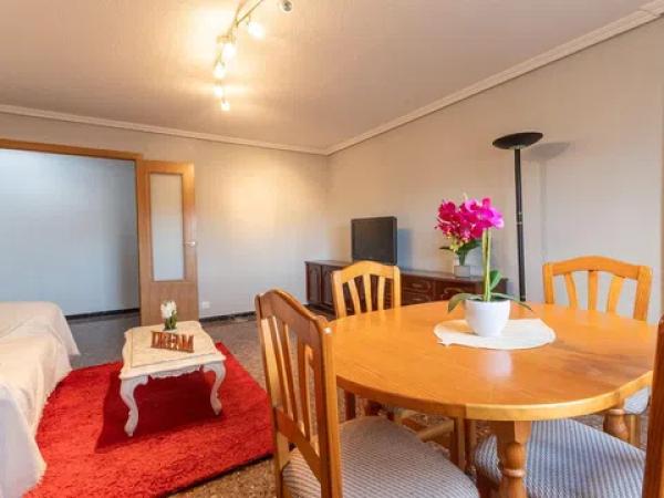 Piso en Barrio Raval de Santa Teresa-El Asilo