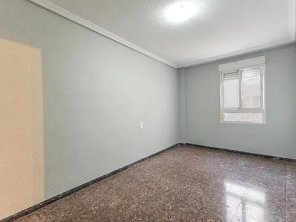 Piso en Barrio Raval de Santa Teresa-El Asilo