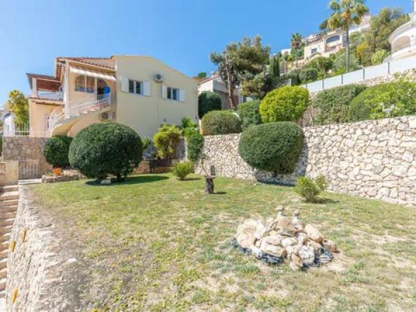Casa independiente en calle de Corb