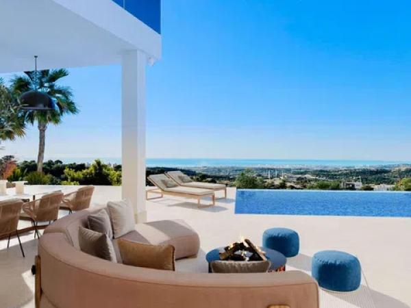 Casa independiente en calle Rey Felipe Ii