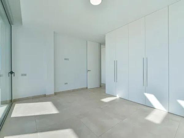 Casa independiente en calle Roma