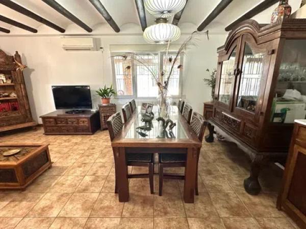 Casa independiente en alto Partida Valverde