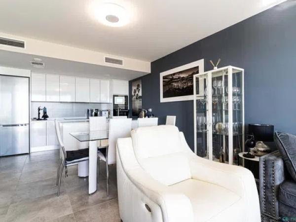 Ático en calle de Colombia, 2