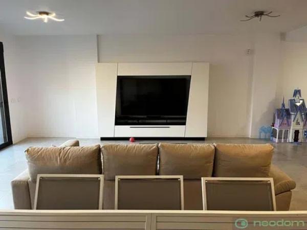 Dúplex en calle d'Uruguai, 1