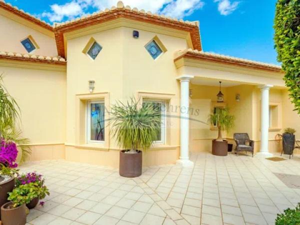 Casa independiente en avenida de la Marina Alta, 14