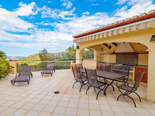 Casa independiente en avenida de la Marina Alta, 14