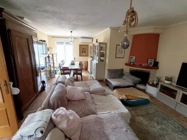 Casa independiente en las pinas, 50