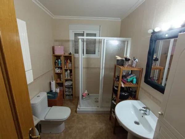 Casa independiente en las pinas, 50