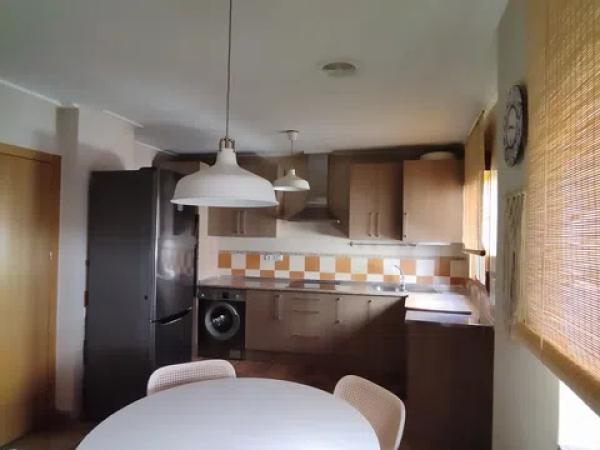 Chalet adosado en calle Miguel Ángel, 20