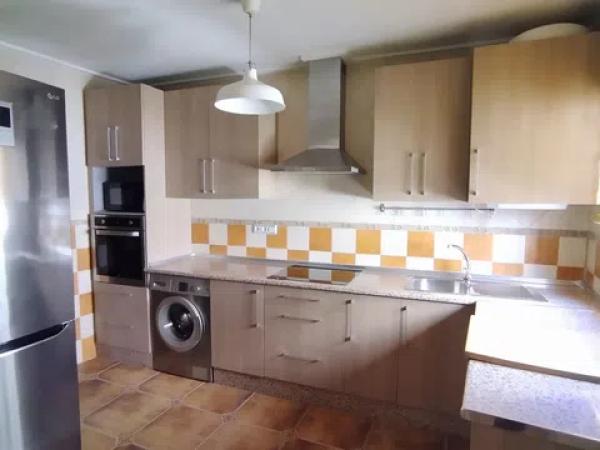 Chalet adosado en calle Miguel Ángel, 20