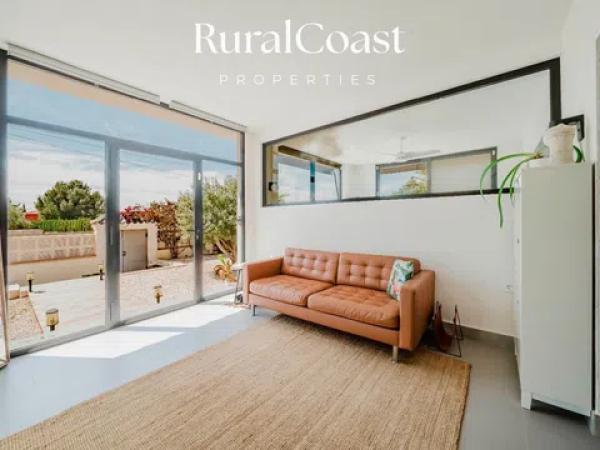 Casa independiente en calle Poniente