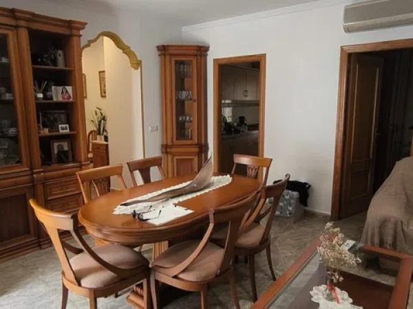 Chalet adosado en secretario vicente