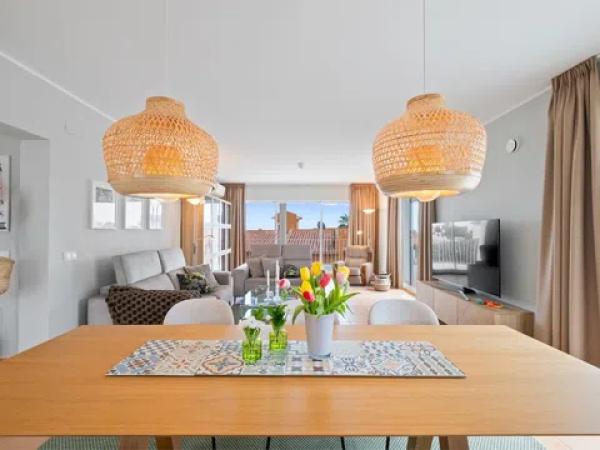 Casa independiente en calle Estocolmo