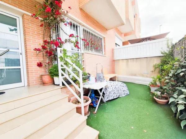 Chalet adosado en calle Bajo Simón Orfila