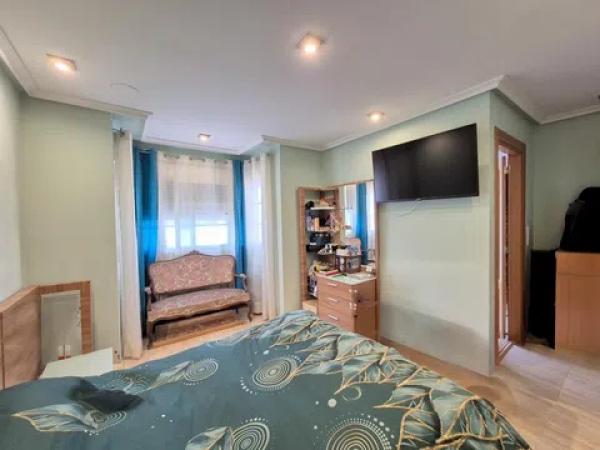 Chalet adosado en calle Bajo Simón Orfila