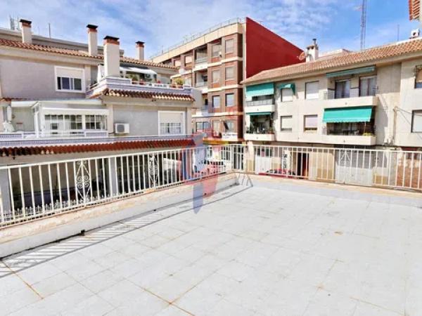Casa de pueblo en calle San Raimundo de Peñafort, 14