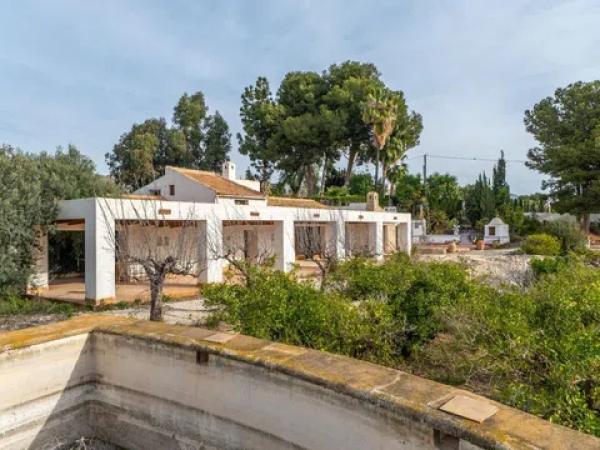 Casa independiente en Cv-820