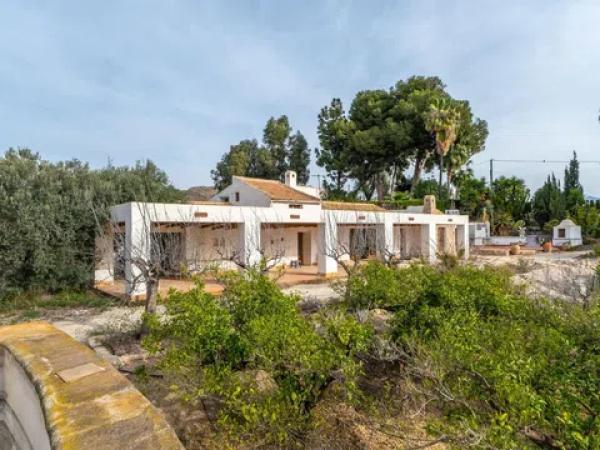 Casa independiente en Cv-820