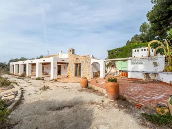 Casa independiente en Cv-820