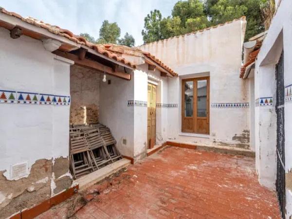 Casa independiente en Cv-820