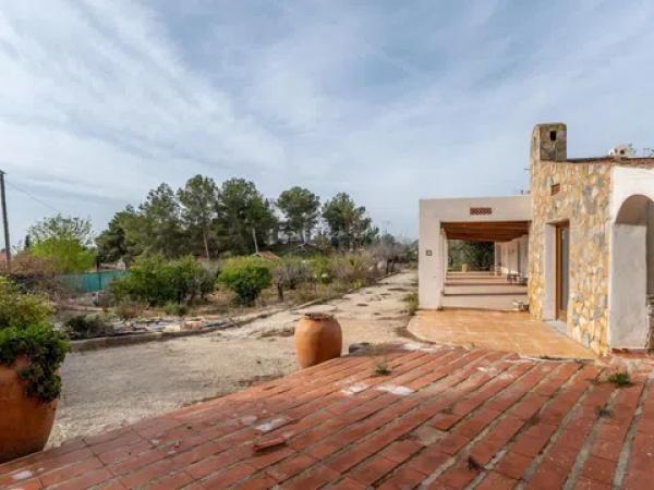 Casa independiente en Cv-820