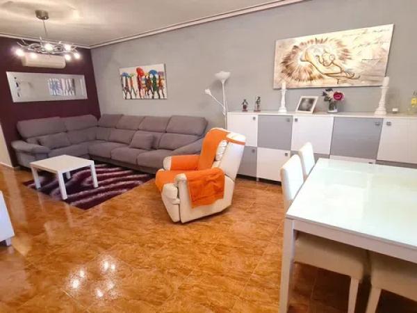 Casa independiente en calle Principal s/n