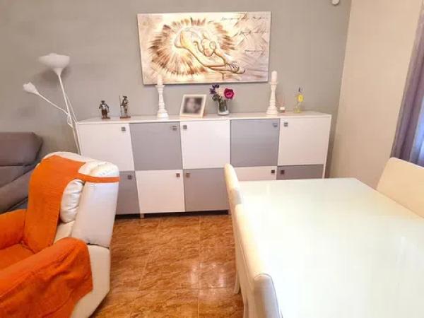 Casa independiente en calle Principal s/n