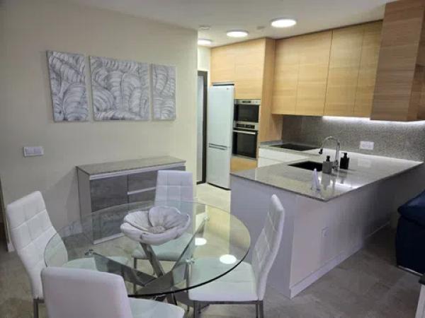 Piso en calle Londres, 9