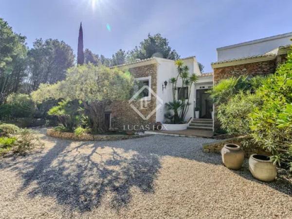 Casa independiente en calle dels Puig Molins