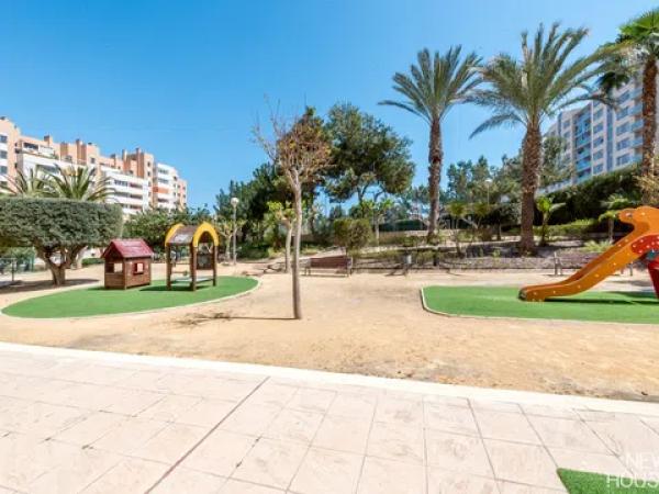 Piso en calle Catedratic Abelardo Rigual, 12