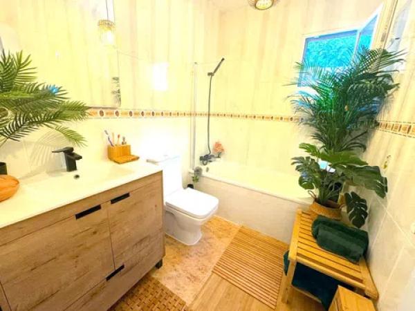 Casa independiente en calle Cuba