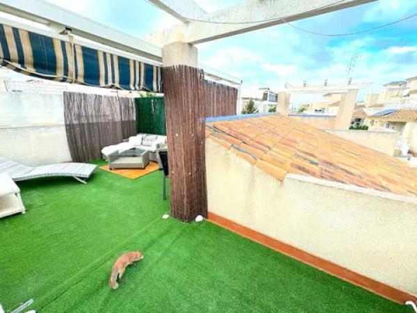 Casa independiente en calle Cuba