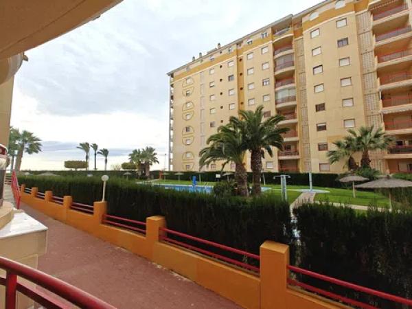 Piso en avenida Riu Torres