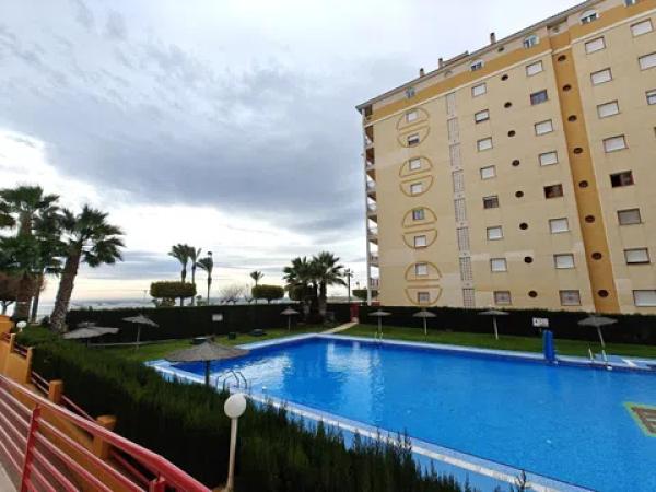 Piso en avenida Riu Torres