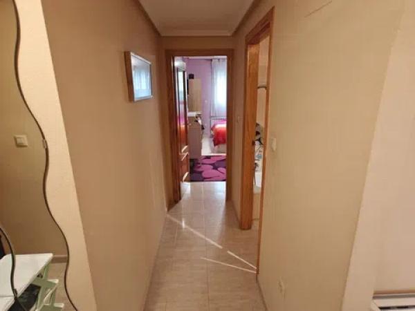 Piso en avenida Riu Torres