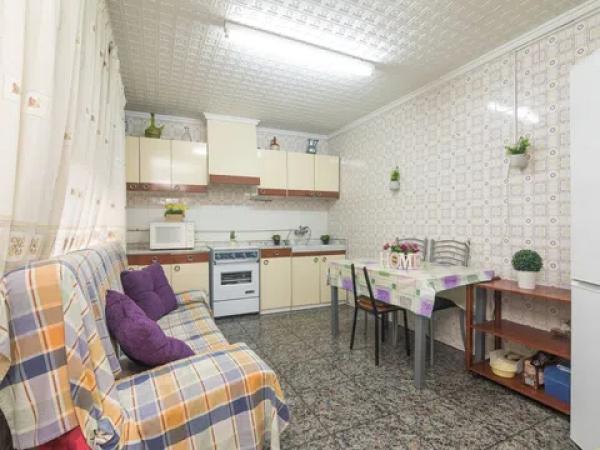 Casa de pueblo en calle Federico García Lorca, 22