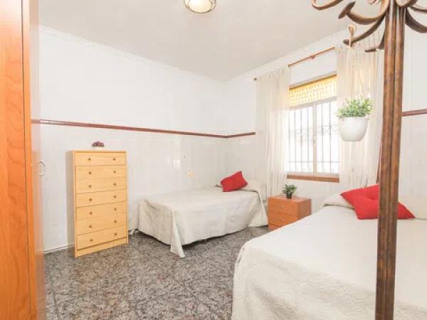 Casa de pueblo en calle Federico García Lorca, 22