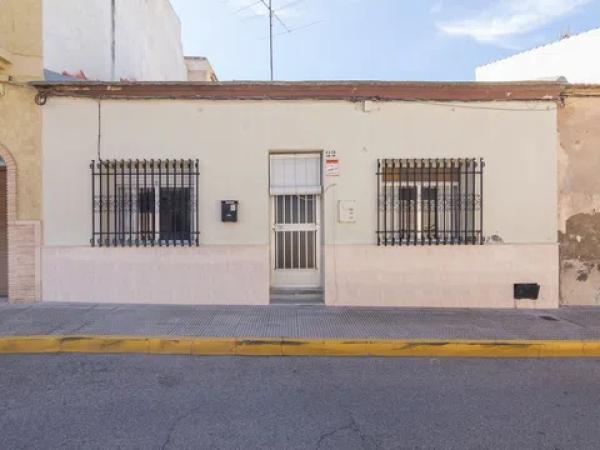 Casa de pueblo en calle Federico García Lorca, 22