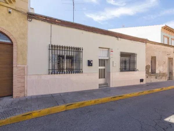 Casa de pueblo en calle Federico García Lorca, 22