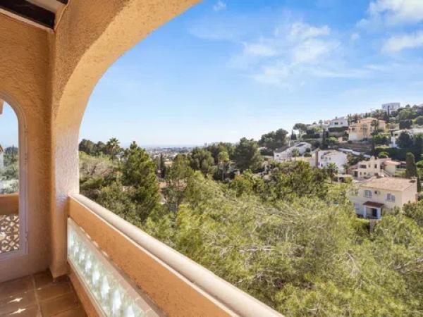 Casa independiente en calle Centaure