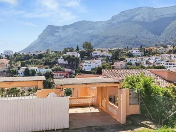 Casa independiente en calle Centaure