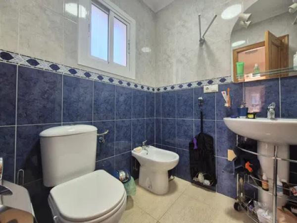 Chalet pareado en calle Calderón de la Barca